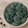 Dragées vert eucalyptus personnalisées au chocolat
