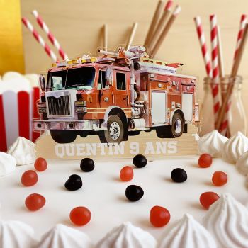 Cake topper personnalisé camion de pompier