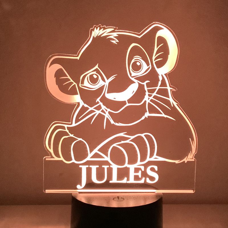 Lampe/veilleuse personnalisée arc en ciel Lion